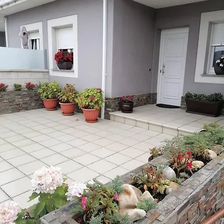 Nyaraló Residencial Relax Para 10 Personas Santa Divina Naveces
