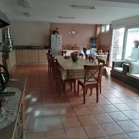 Residencial Relax Para 10 Personas Santa Divina * Naveces