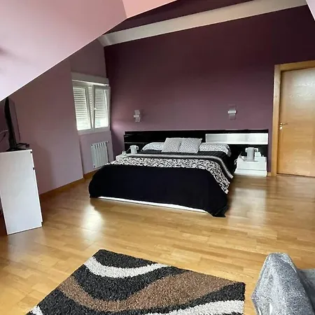 Residencial Relax Para 10 Personas Santa Divina Nyaraló *